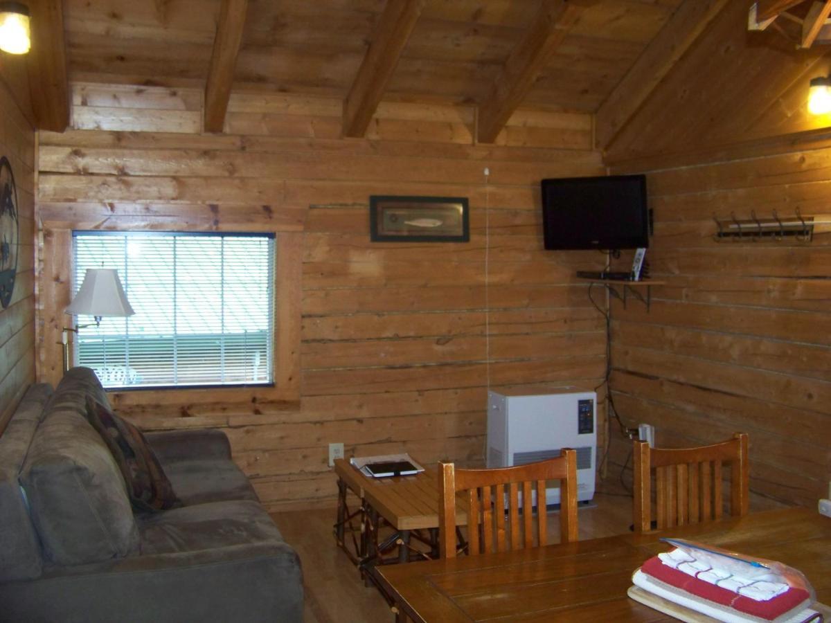 Box Canyon Cabins Сюърд Екстериор снимка